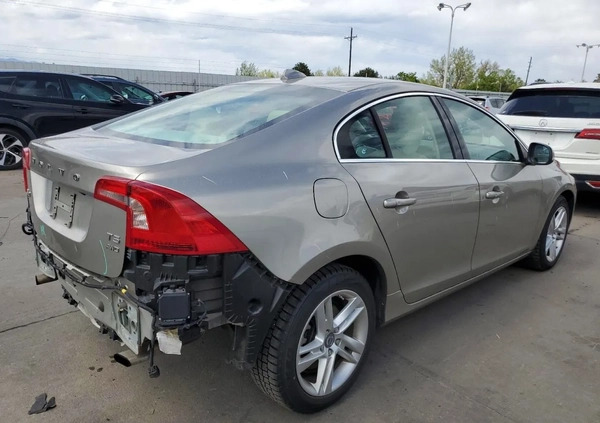 Volvo S60 cena 33000 przebieg: 94300, rok produkcji 2015 z Bardo małe 67